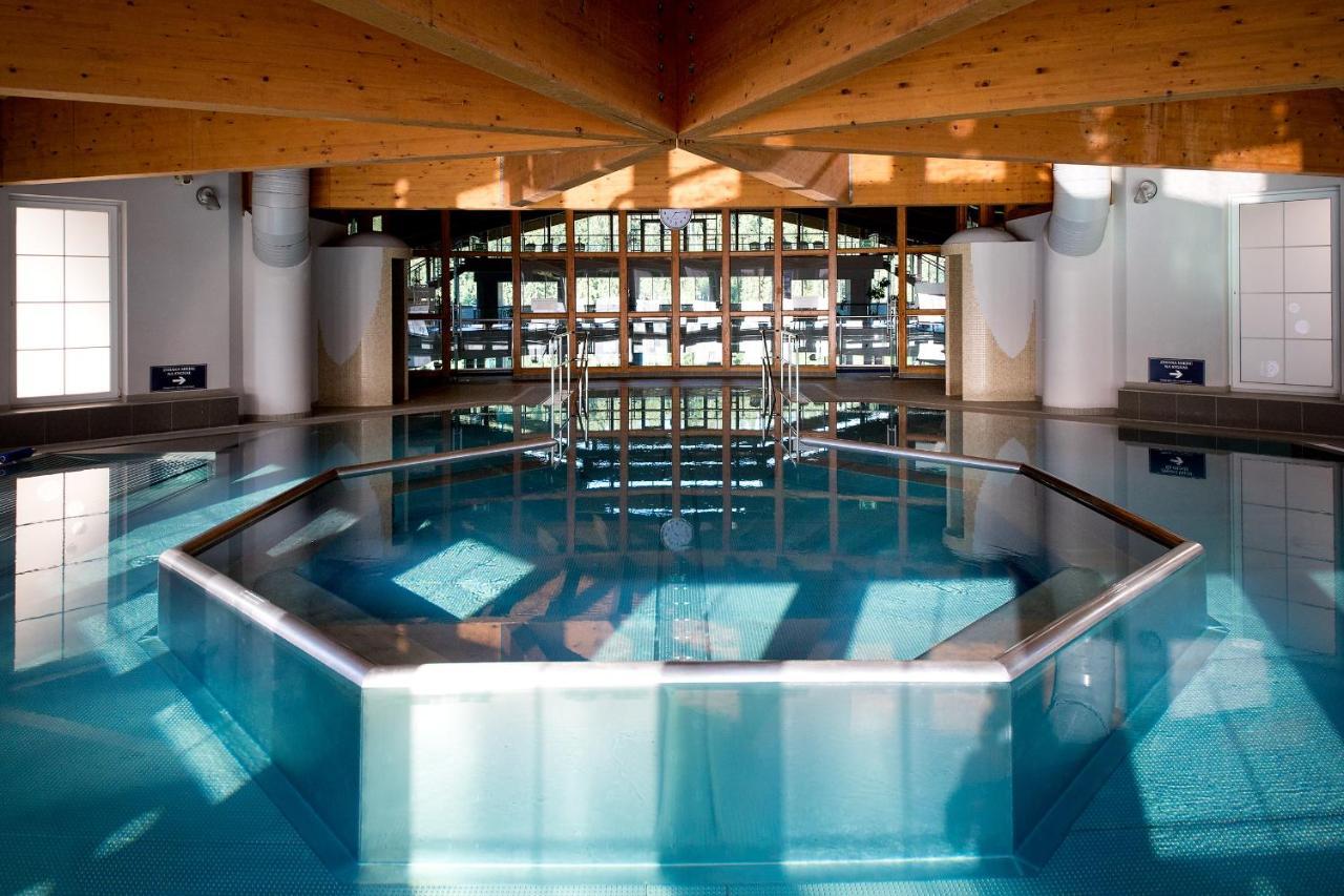 Hotel Bukovina บุโควินา ทัตซานสกา ภายนอก รูปภาพ